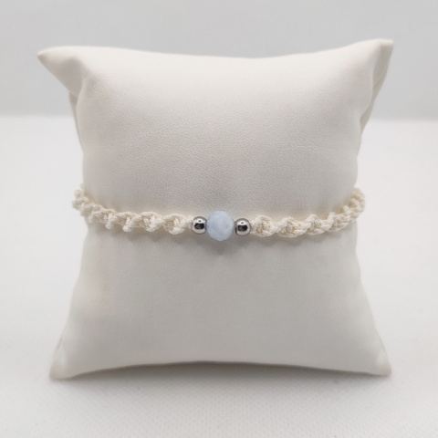 Bransoletka makramowa z błękitnym agatem