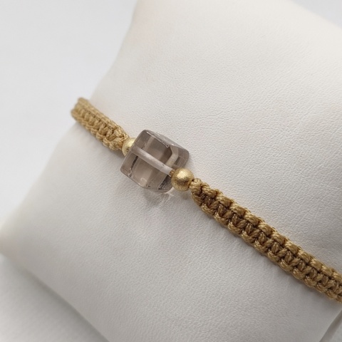 Bransoletka makramowa z kwarcem dymnym